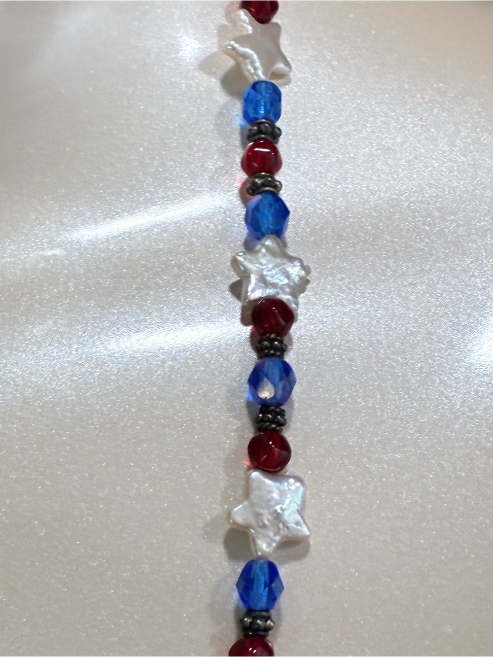 Handmade RD WH BL Austrian Crystal Beaded Star Shaped Baroque Pearl Necklace EUC - Picture 7 of 15